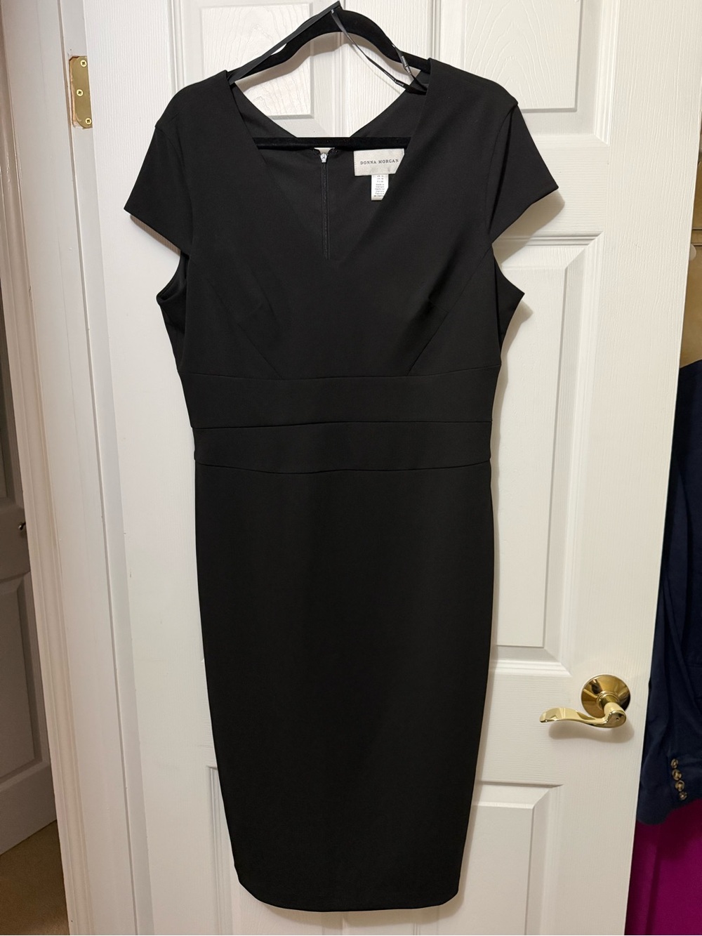 Donna Morgan Black Midi Sheath Dress with Cap Sleeves